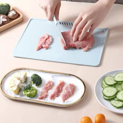 Two-in-one  Multifunctional Plastic Cutting Board Set and Knife
